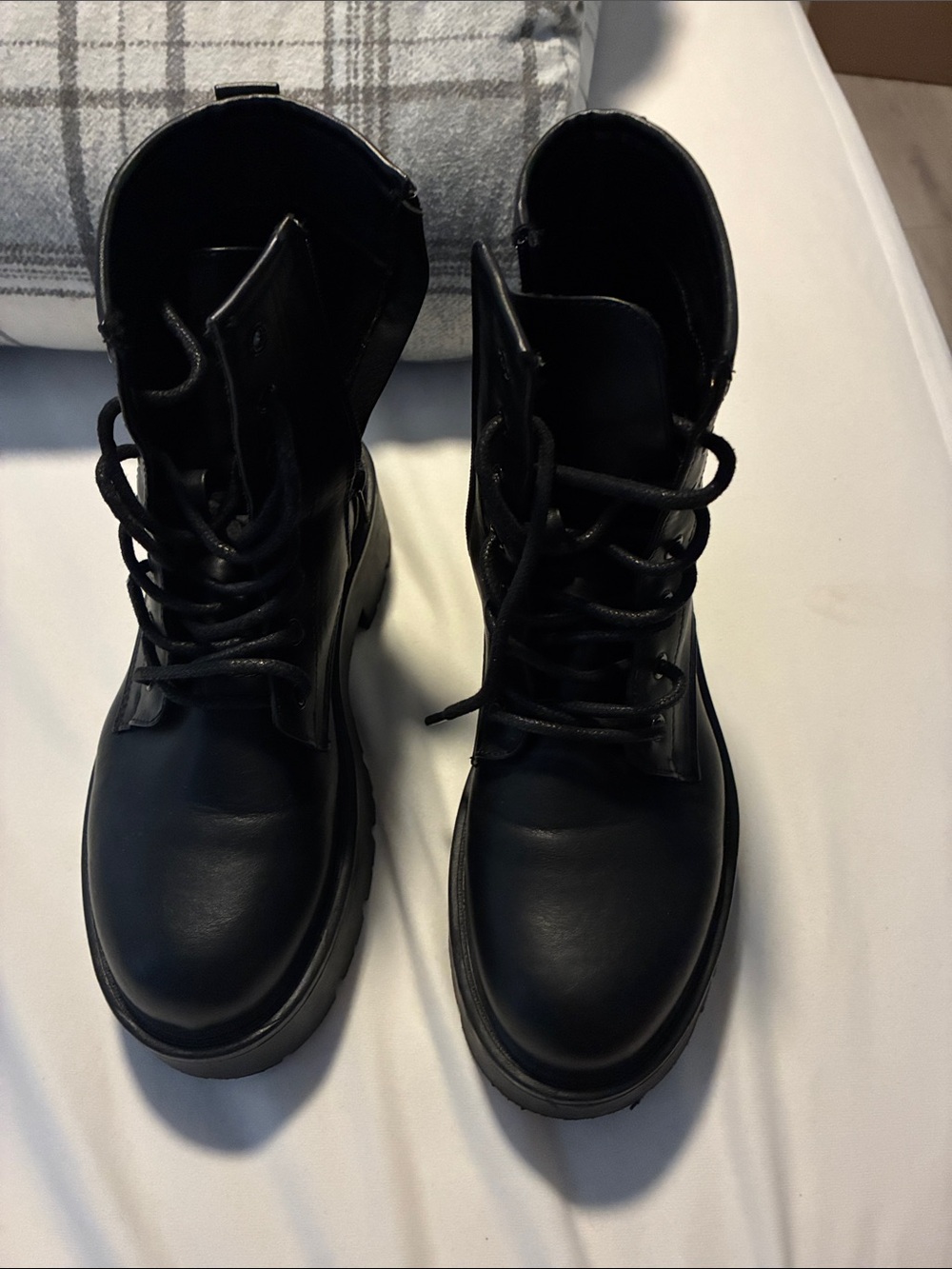 Women’s Madden girl Black Leather Lace-Up Combat Boots